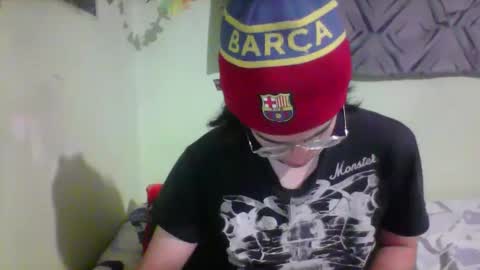 waifu_lov3r online show from September 13, 7:41 am