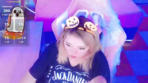   online show from October 9, 3:59 am