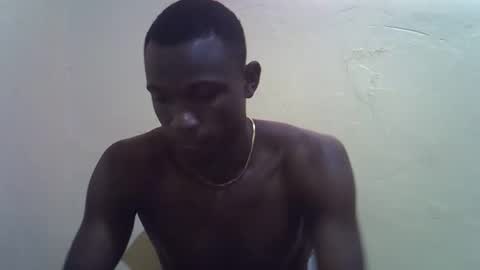 Snapshot of waine_handsome chatting on February 28, 12:17 pm waine_handsome online show from February 28, 12:17 pm