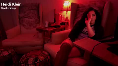 wakehimup online show from November 13, 6:34 am