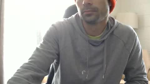 WakeToMyD online show from November 28, 7:27 pm