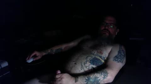 Snapshot of wakeupthedead77 chatting on October 17, 4:15 am Mr. Dead online show from October 17, 4:15 am