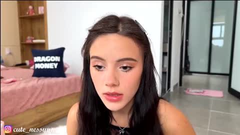 Mia online show from January 14, 3:34 am