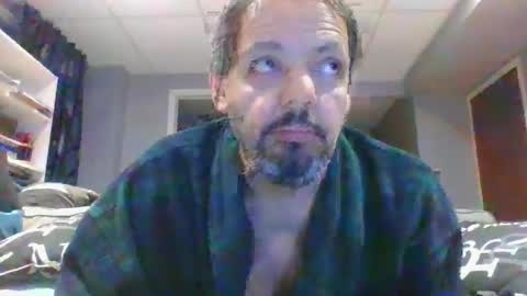 walker033 online show from November 28, 5:10 am