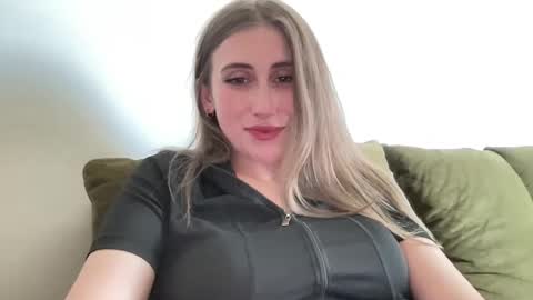 walkiria19 online show from May 23, 4:22 pm
