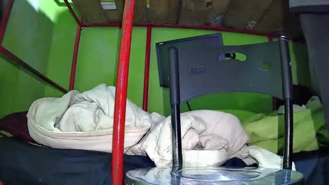 Snapshot of walltazv chatting on December 29, 3:33 am Kentaro online show from December 29, 3:33 am