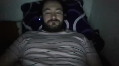 Snapshot of wally792 chatting on February 17, 2:42 am Vali online show from February 17, 2:42 am