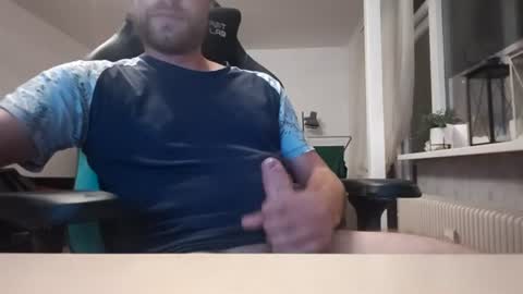 Snapshot of wallypower99 chatting on August 1, 10:30 pm wallypower99 online show from August 1, 10:30 pm