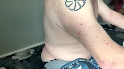 Snapshot of waltbkk chatting on October 27, 5:17 pm Walter online show from October 27, 5:17 pm