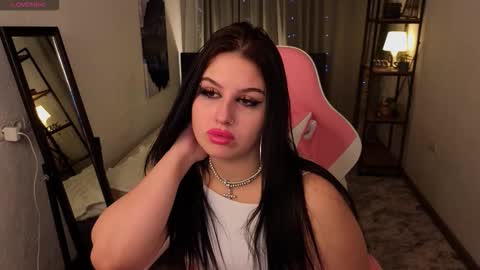 Snapshot of waltera_white chatting on January 16, 2:10 pm Jessica and Waltera online show from January 16, 2:10 pm