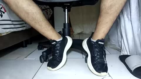 Snapshot of waltherfeet_ chatting on April 25, 3:09 pm WaltherFeet online show from April 25, 3:09 pm