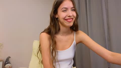 Wendy. Hello Honeys Ill see you 2nd 5th 7th this week love you3 online show from December 26, 7:16 pm