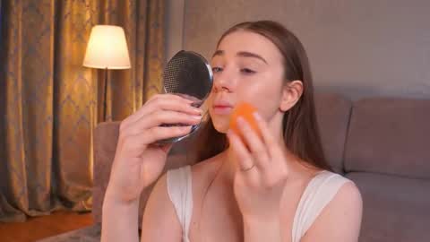 Snapshot of wandabraund chatting on February 24, 3:15 am hello guys im Lilian online show from February 24, 3:15 am