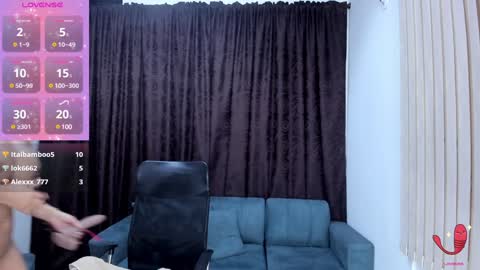 Snapshot of wandaxs69 chatting on January 28, 11:17 pm wanda online show from January 28, 11:17 pm