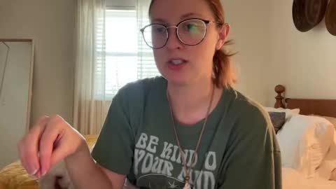 Snapshot of wanderlustjade chatting on February 11, 6:35 pm Jade Adonis online show from February 11, 6:35 pm