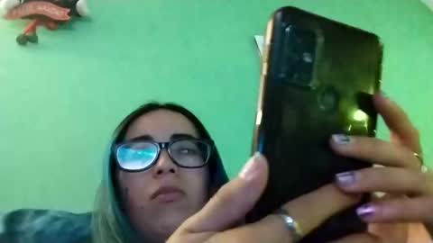 Snapshot of waningrosee chatting on January 3, 1:38 am Waningrose Lu online show from January 3, 1:38 am