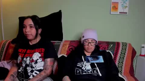 Snapshot of waningrosee chatting on February 19, 4:23 am Waningrose Lu online show from February 19, 4:23 am