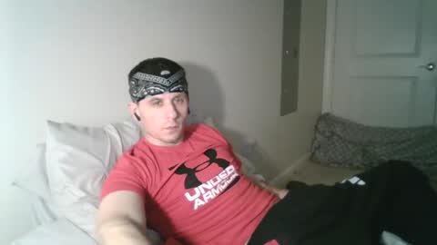 Snapshot of wannagetwitu chatting on October 29, 3:20 am SEND ME TIPS WHEN OFF LINE online show from October 29, 3:20 am