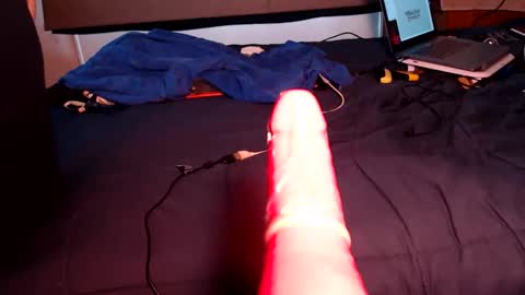 Snapshot of wantsum2night chatting on January 1, 4:07 am wants online show from January 1, 4:07 am