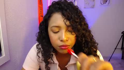 EMILY online show from March 6, 7:47 am