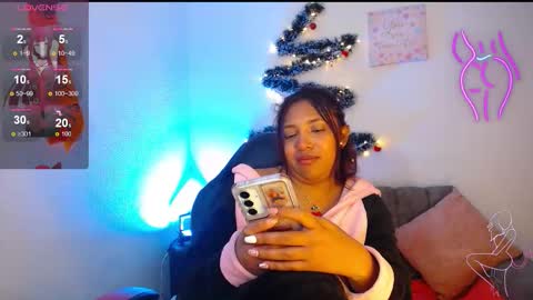 EMILY online show from December 4, 11:08 am