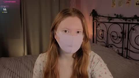 lira and flo online show from January 12, 1:22 am