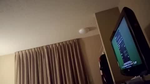 Snapshot of warmwetcaramel chatting on November 12, 9:42 am warmwetcaramel online show from November 12, 9:42 am