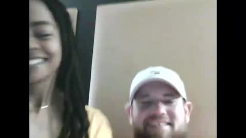 Snapshot of warmwetcaramel chatting on November 13, 4:11 am warmwetcaramel online show from November 13, 4:11 am