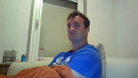 warr111 online show from May 6, 9:42 pm