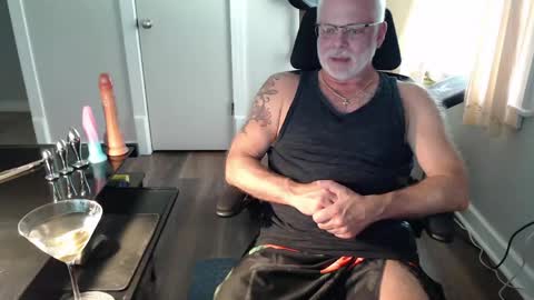 Snapshot of wasted_daze_ chatting on April 18, 10:21 pm wasted_daze_ online show from April 18, 10:21 pm