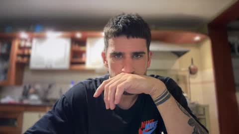 wearetwo online show from October 25, 11:21 pm