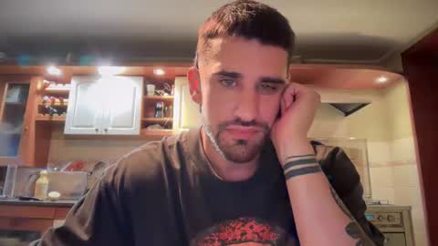 wearetwo online show from February 23, 4:10 am