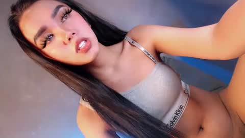 Isla Fox online show from October 3, 4:53 am