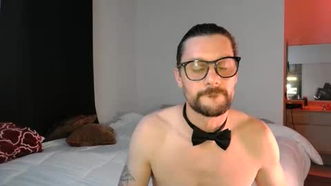 Snapshot of watersports25 chatting on January 15, 3:33 am Sunny online show from January 15, 3:33 am