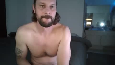 Snapshot of watersports25 chatting on February 5, 2:38 am Sunny online show from February 5, 2:38 am