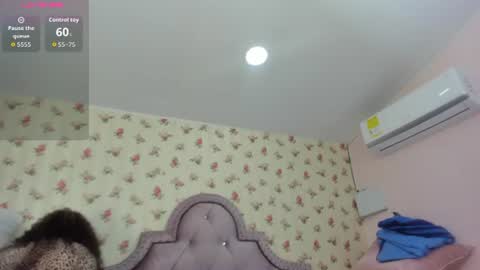 Snapshot of watson_crystal00 chatting on June 18, 2:10 pm Milf Latina online show from June 18, 2:10 pm