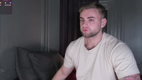 Wayne online show from December 15, 2:16 pm