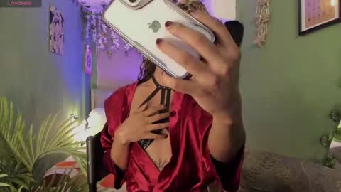 Wayuu Goddess  3 online show from February 14, 2:33 pm