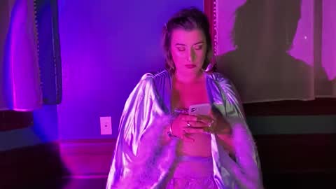 Snapshot of waywardspt chatting on October 29, 3:20 am WaywardSprt online show from October 29, 3:20 am