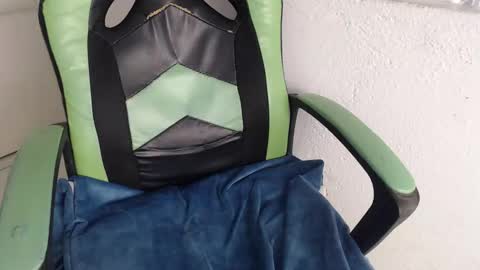 Trixie 3 online show from December 22, 3:09 pm