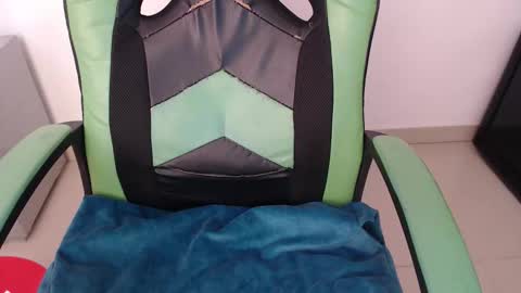 Trixie 3 online show from February 5, 9:41 pm