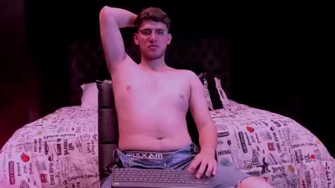 Jhonny Dick  his neighbors. online show from March 12, 12:06 am