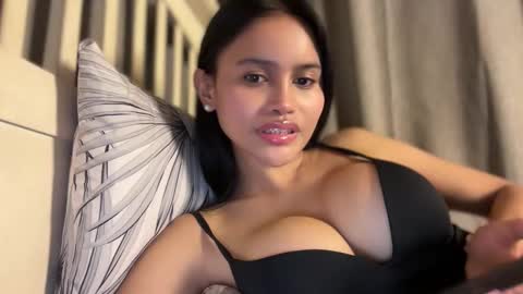 Maggie online show from March 2, 7:21 pm