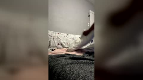 Snapshot of wedashit chatting on December 17, 1:28 pm WeDaShit Come Vibe with me . online show from December 17, 1:28 pm