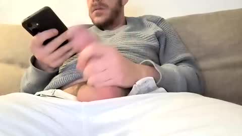 Snapshot of weeker chatting on December 2, 2:09 am ValxITALY online show from December 2, 2:09 am