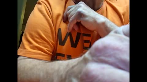 Snapshot of welderod chatting on October 21, 7:20 am welderod online show from October 21, 7:20 am