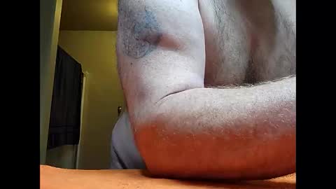 Snapshot of welderod chatting on November 3, 6:14 am welderod online show from November 3, 6:14 am