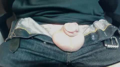 wellandwelland online show from February 3, 8:14 pm