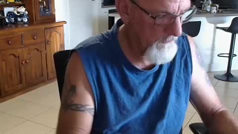 Wellhelloo online show from February 20, 6:26 am