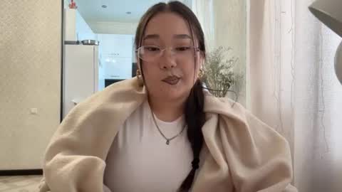 Snapshot of wenbalick chatting on July 20, 5:11 am Daisy online show from July 20, 5:11 am